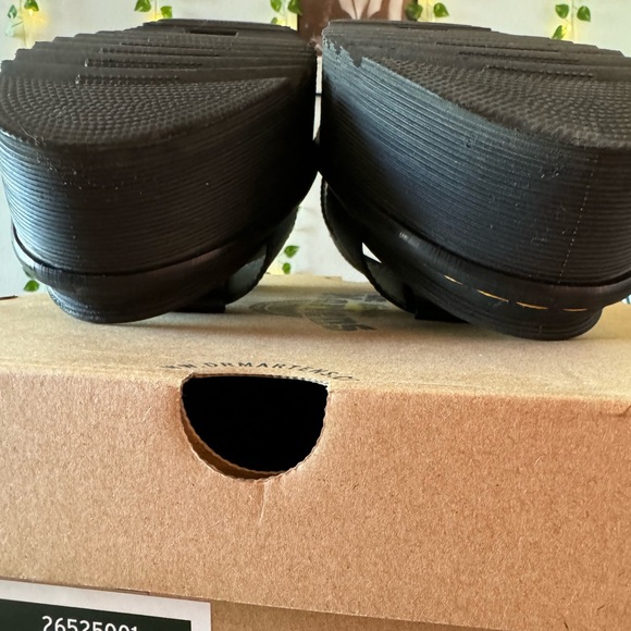 *OUT OF STOCK* Dr. Martens Francis Black Leather Platform Strap Sandals W 8 - Picture 8 of 12